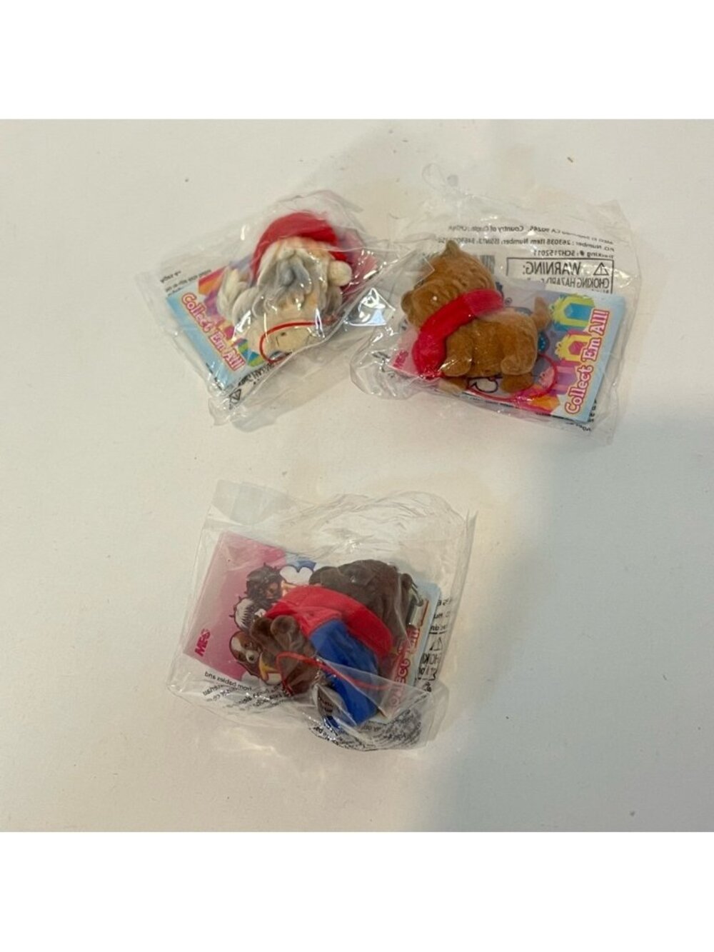 RARE 2010-2011 MEG Puppy in my Pocket Vending Machine Dangler Pocketville NEW